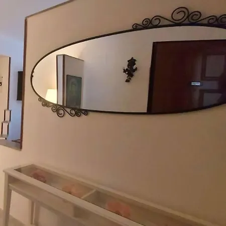 Serina تروبيا